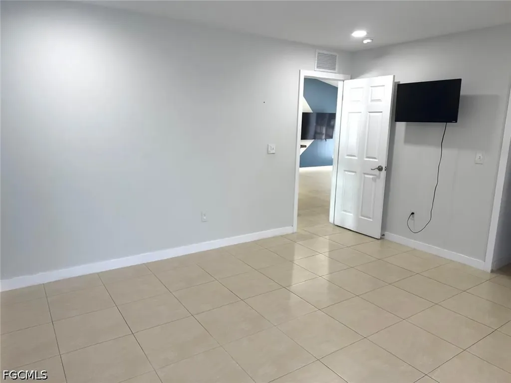 1203 SW 34th Terrace Cape Coral FL 33914