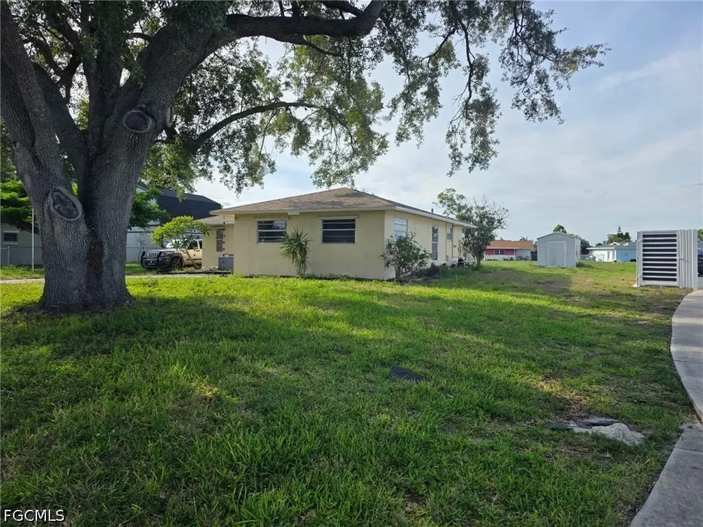 1434 Caywood Circle N Lehigh Acres FL 33936