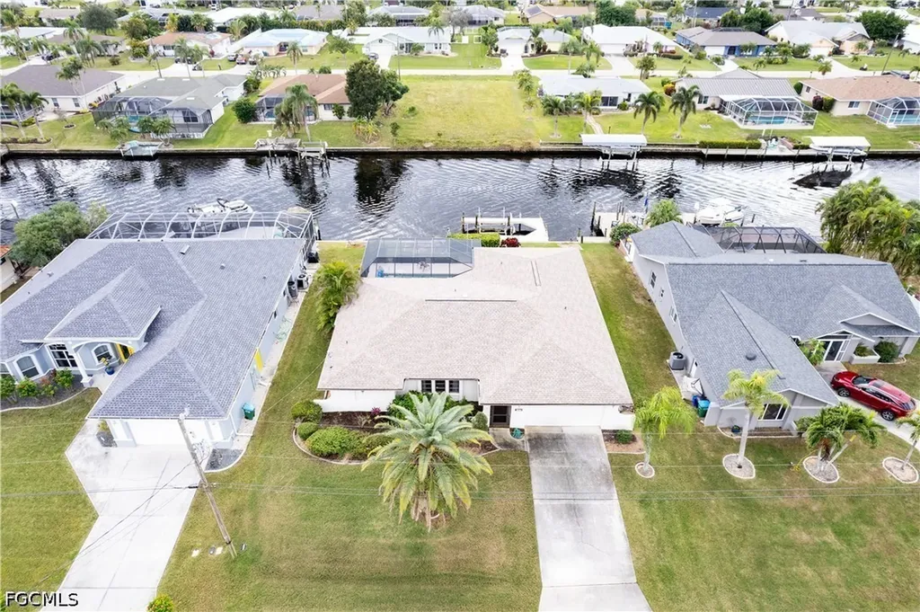 532 SE 33rd Street Cape Coral FL 33904
