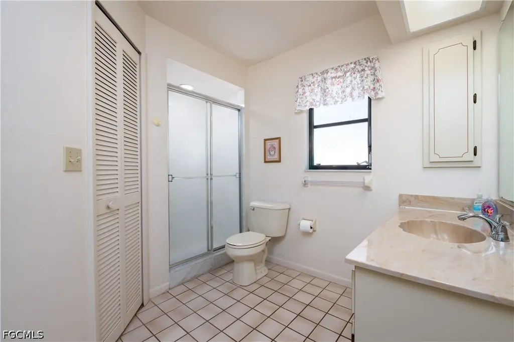 532 SE 33rd Street Cape Coral FL 33904