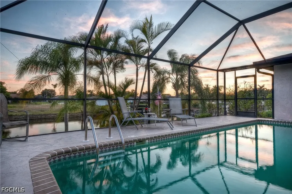 532 SE 33rd Street Cape Coral FL 33904