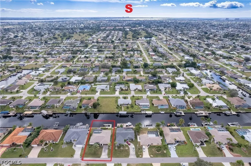 532 SE 33rd Street Cape Coral FL 33904