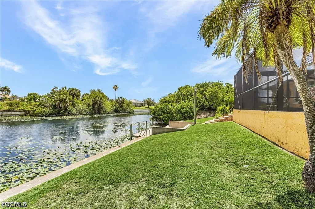 1205 NE 11th Terrace Cape Coral FL 33909