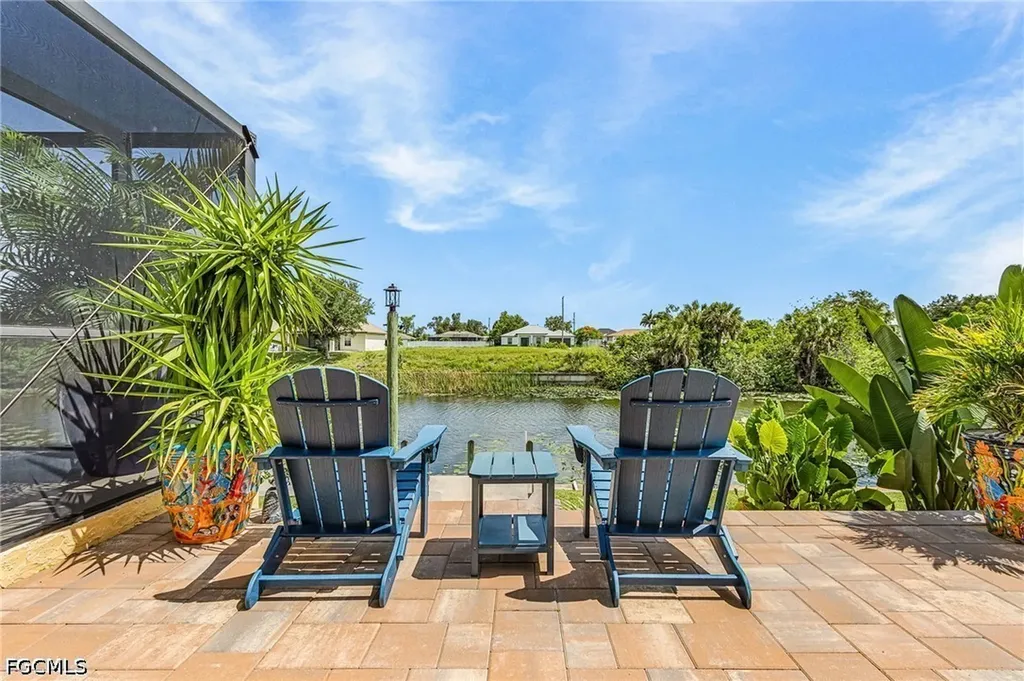1205 NE 11th Terrace Cape Coral FL 33909