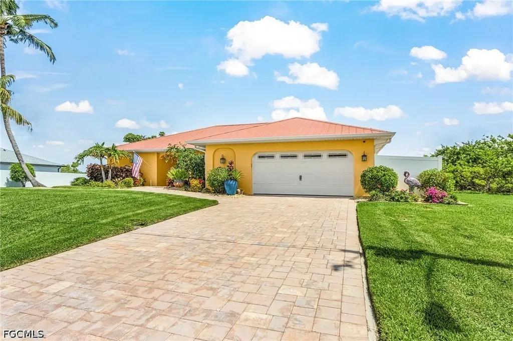 1205 NE 11th Terrace Cape Coral FL 33909
