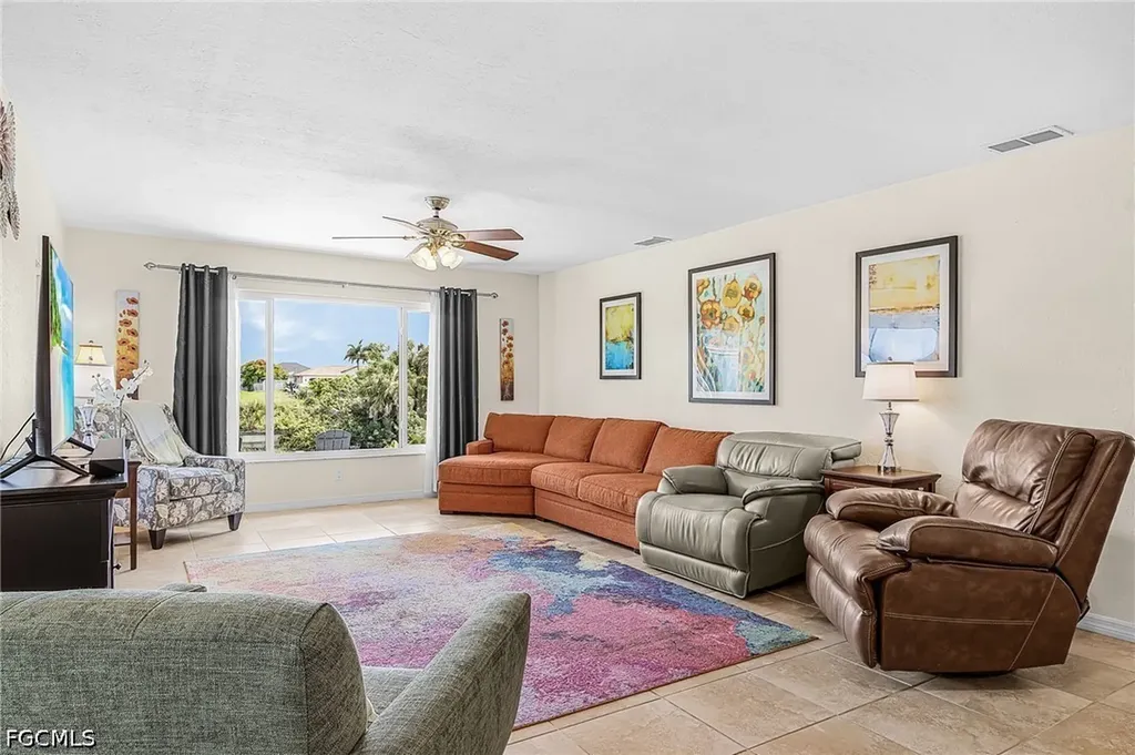 1205 NE 11th Terrace Cape Coral FL 33909