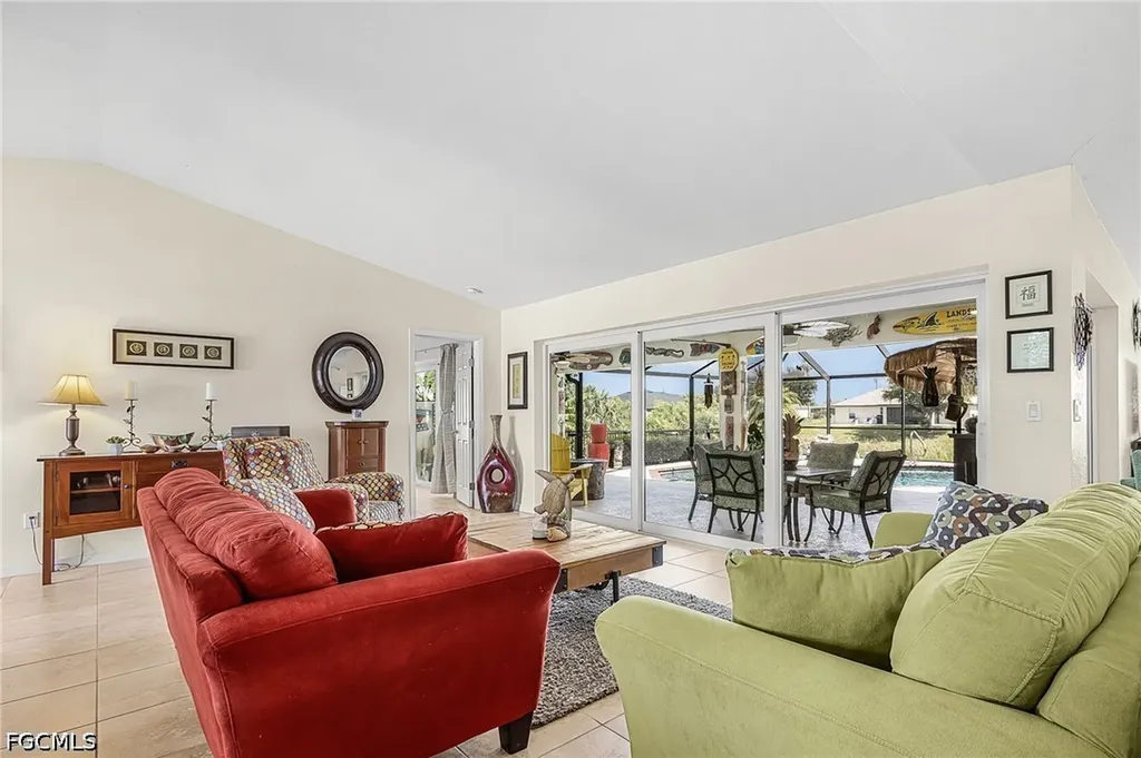 1205 NE 11th Terrace Cape Coral FL 33909