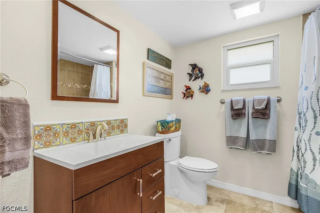 1205 NE 11th Terrace Cape Coral FL 33909