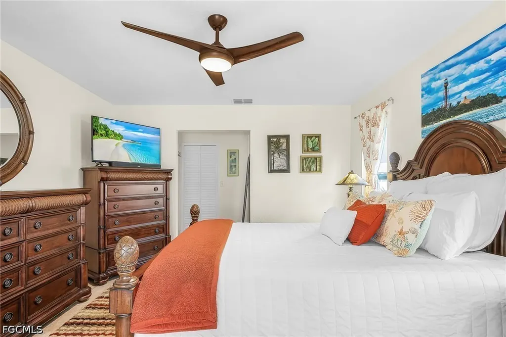 1205 NE 11th Terrace Cape Coral FL 33909