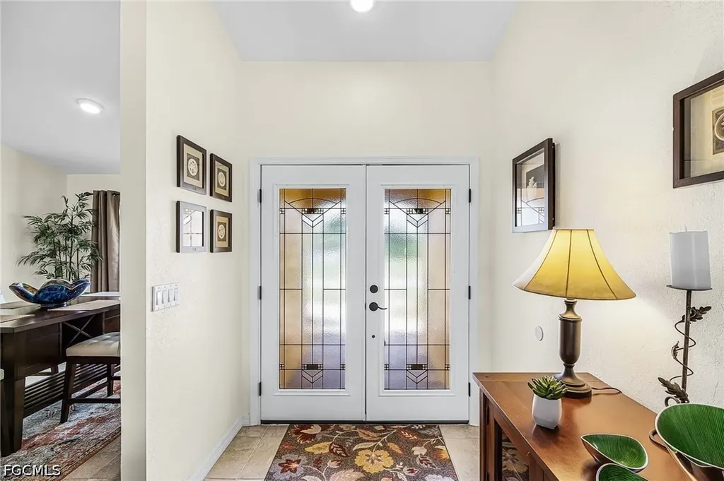 1205 NE 11th Terrace Cape Coral FL 33909
