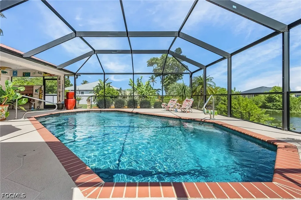 1205 NE 11th Terrace Cape Coral FL 33909