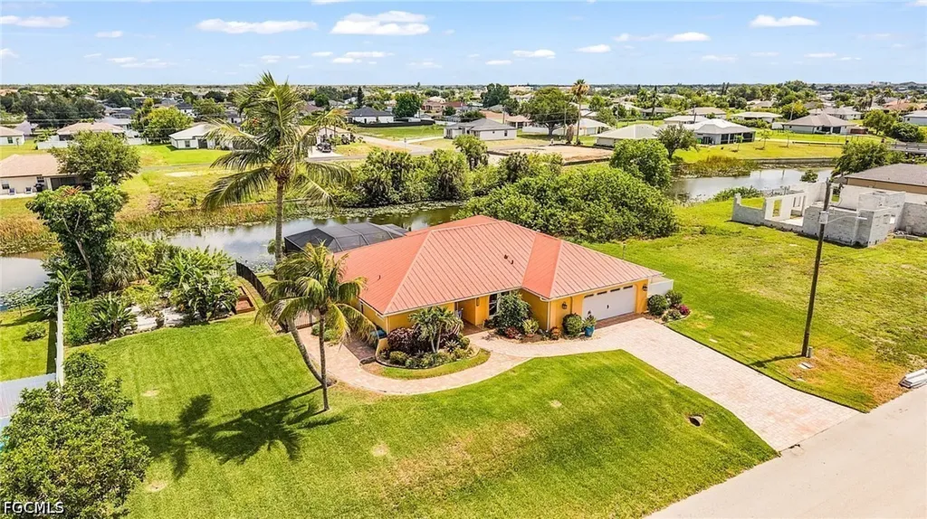 1205 NE 11th Terrace Cape Coral FL 33909