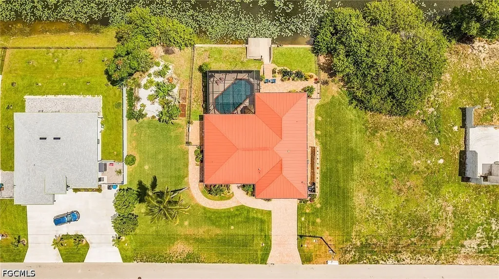 1205 NE 11th Terrace Cape Coral FL 33909