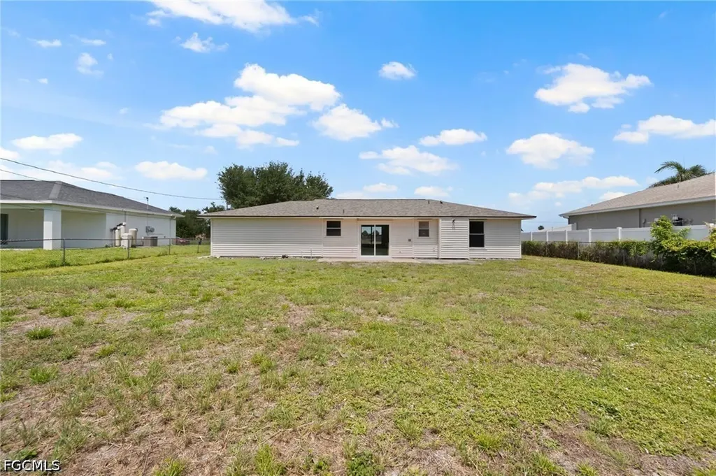 1331 NE 12th Avenue Cape Coral FL 33909