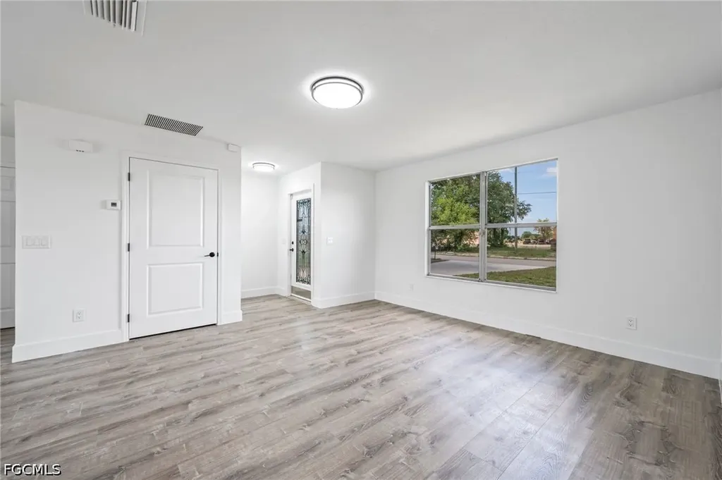 1331 NE 12th Avenue Cape Coral FL 33909