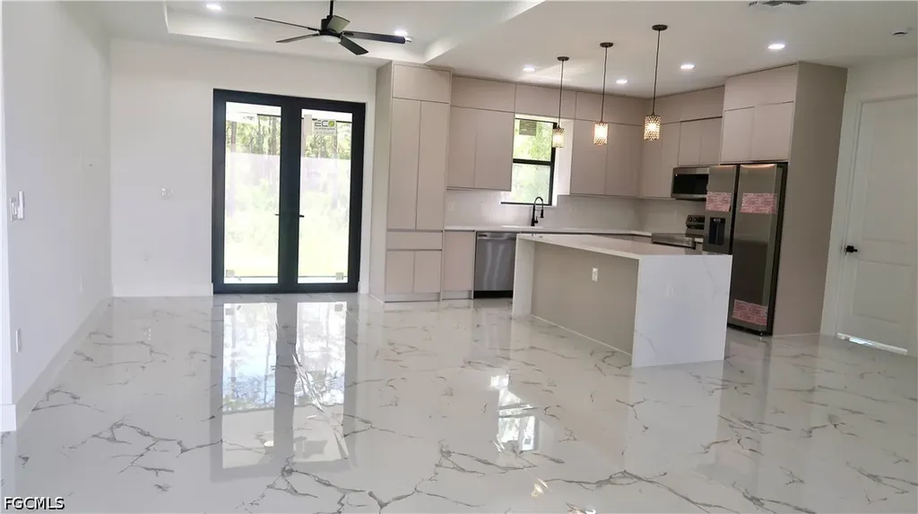 2106 E 13th Street Lehigh Acres FL 33972