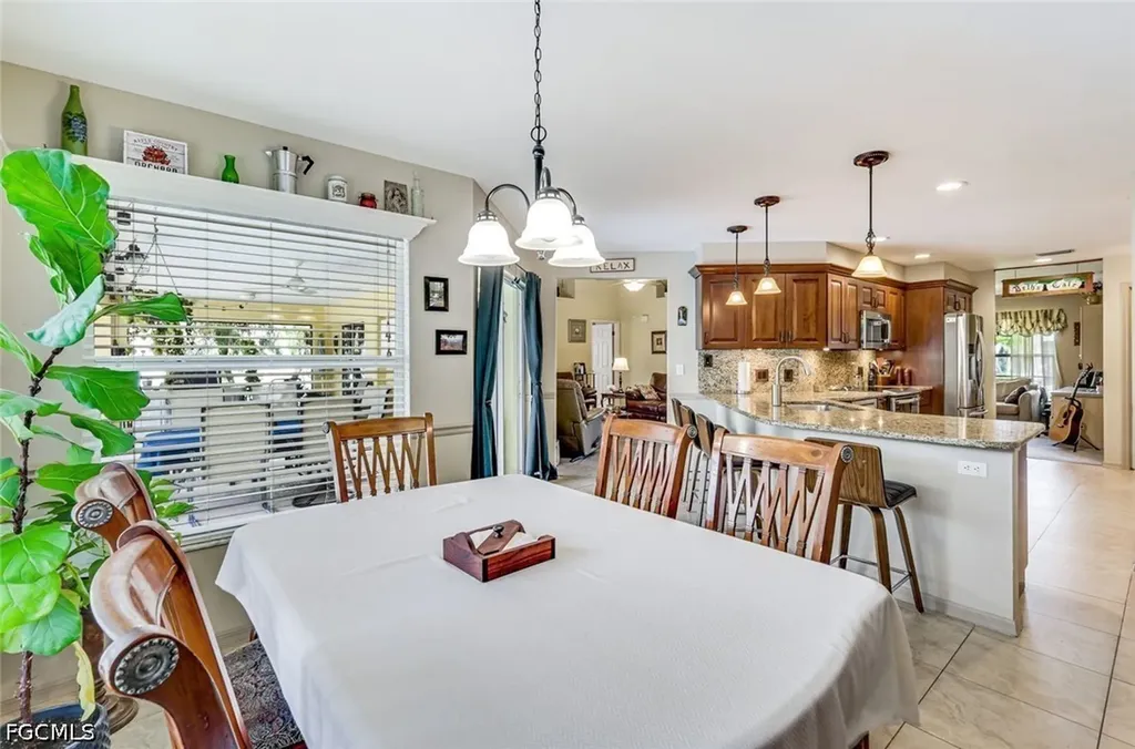 1820 SW 51st Street Cape Coral FL 33914
