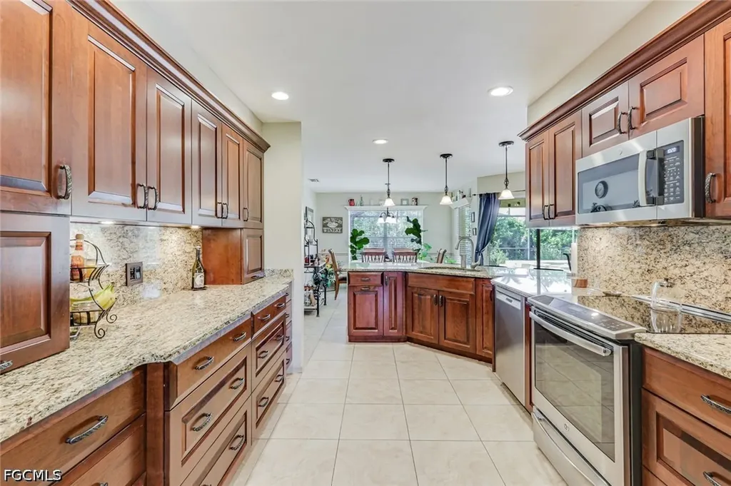 1820 SW 51st Street Cape Coral FL 33914