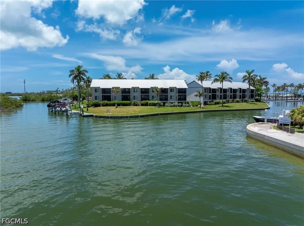 905 Marina Villas Captiva FL 33924