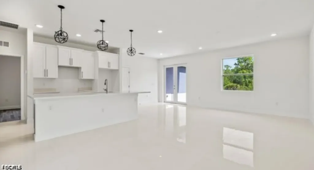 1004 E 10th Street Lehigh Acres FL 33972