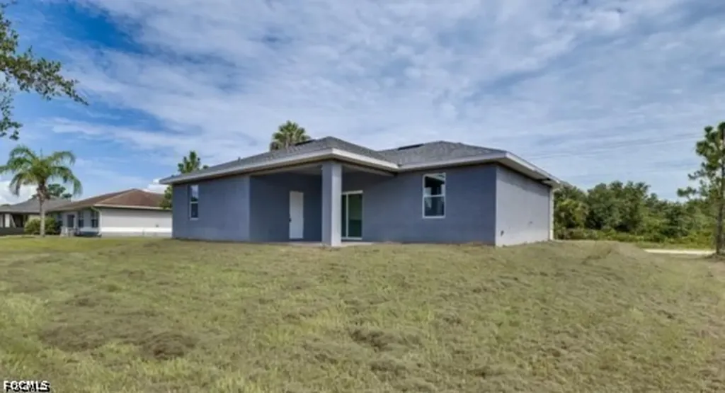 1004 E 10th Street Lehigh Acres FL 33972