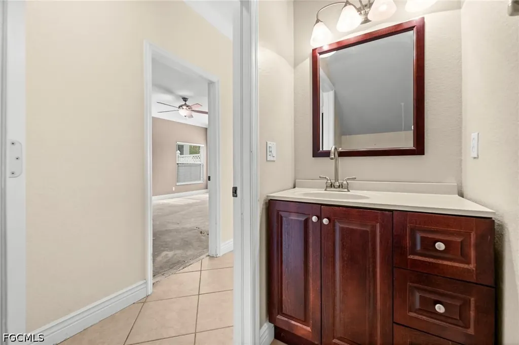 2017 Cape Heather Circle Cape Coral FL 33991