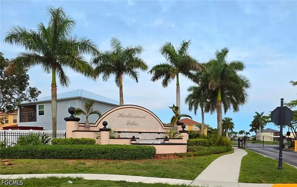 2017 Cape Heather Circle Cape Coral FL 33991