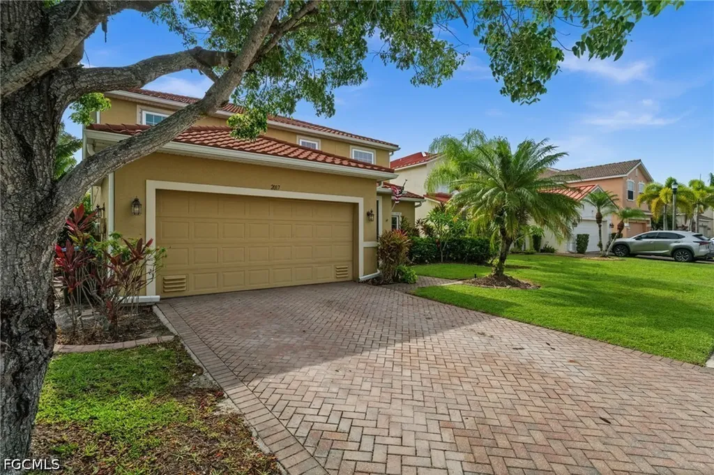 2017 Cape Heather Circle Cape Coral FL 33991