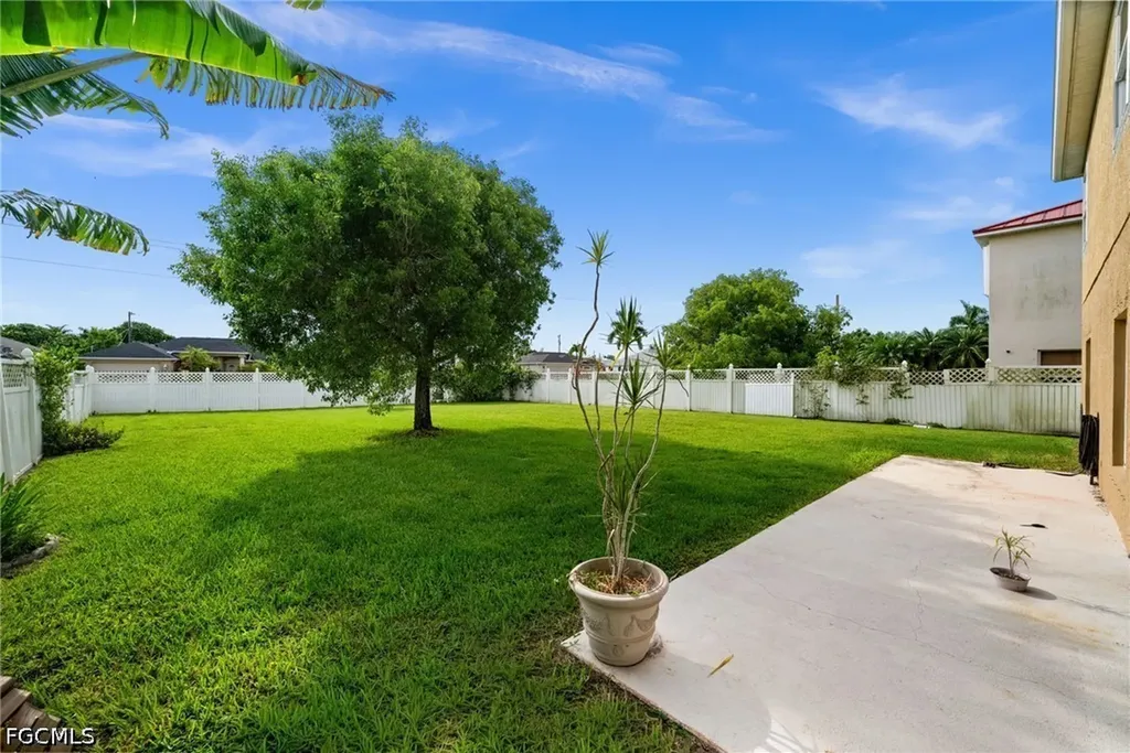 2017 Cape Heather Circle Cape Coral FL 33991