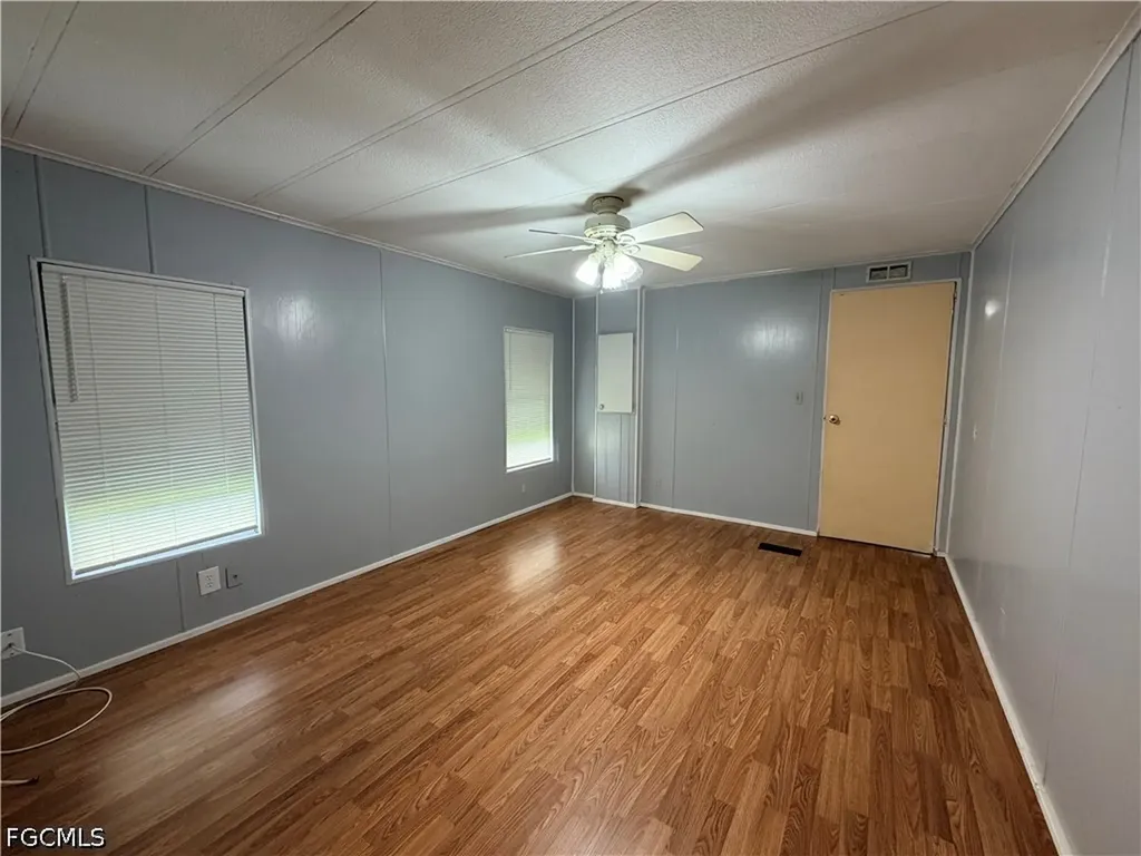106 Gaslight Avenue North Fort Myers FL 33917