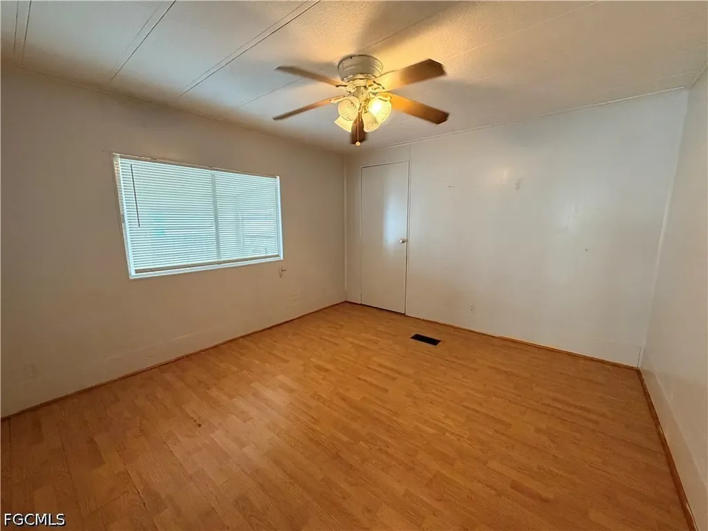 106 Gaslight Avenue North Fort Myers FL 33917