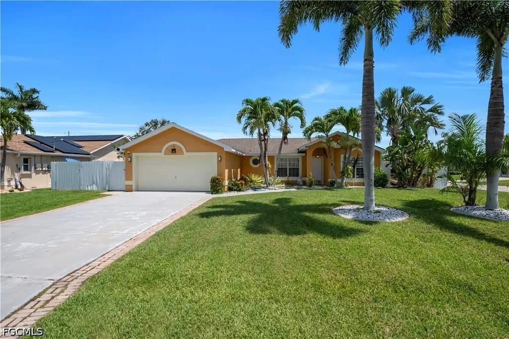 427 SE 19th Terrace Cape Coral FL 33990