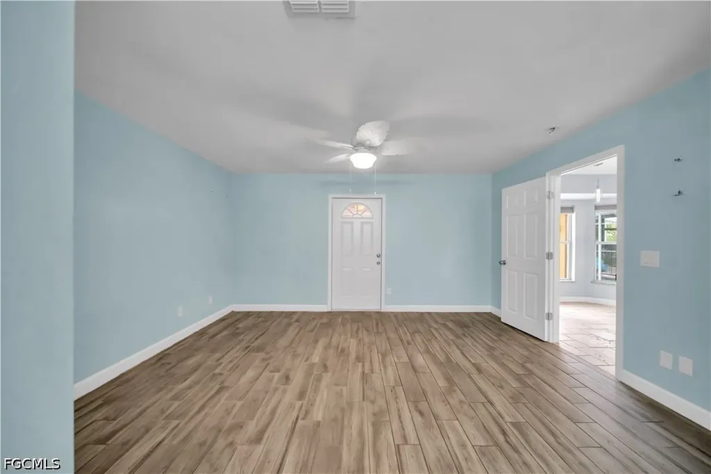 427 SE 19th Terrace Cape Coral FL 33990