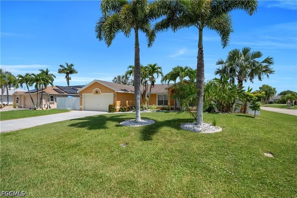 427 SE 19th Terrace Cape Coral FL 33990