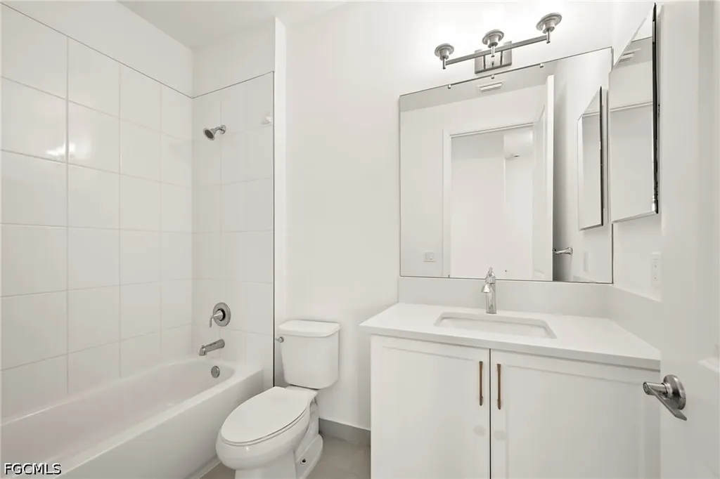 20521 Fair Oak Lane Estero FL 33928