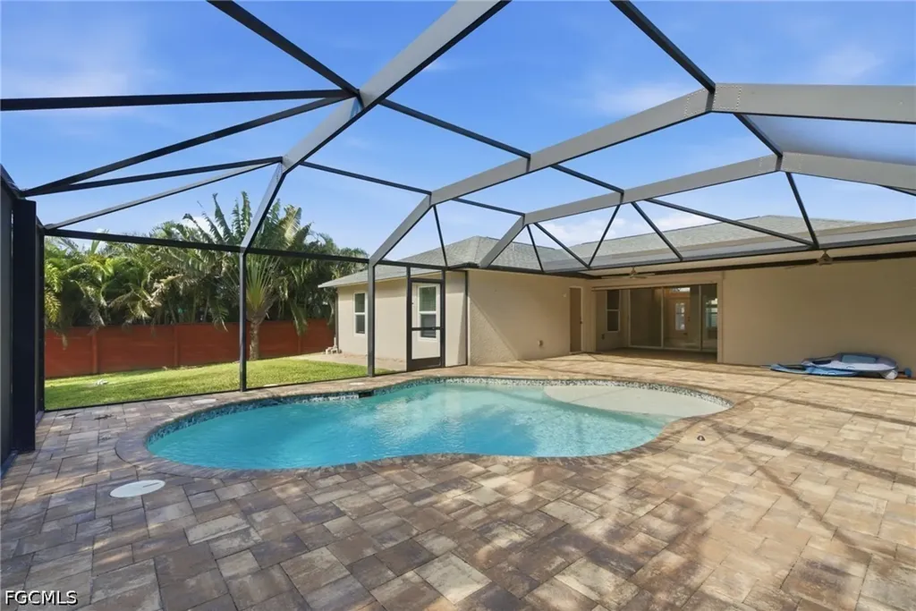 317 SW 25th Avenue Cape Coral FL 33991