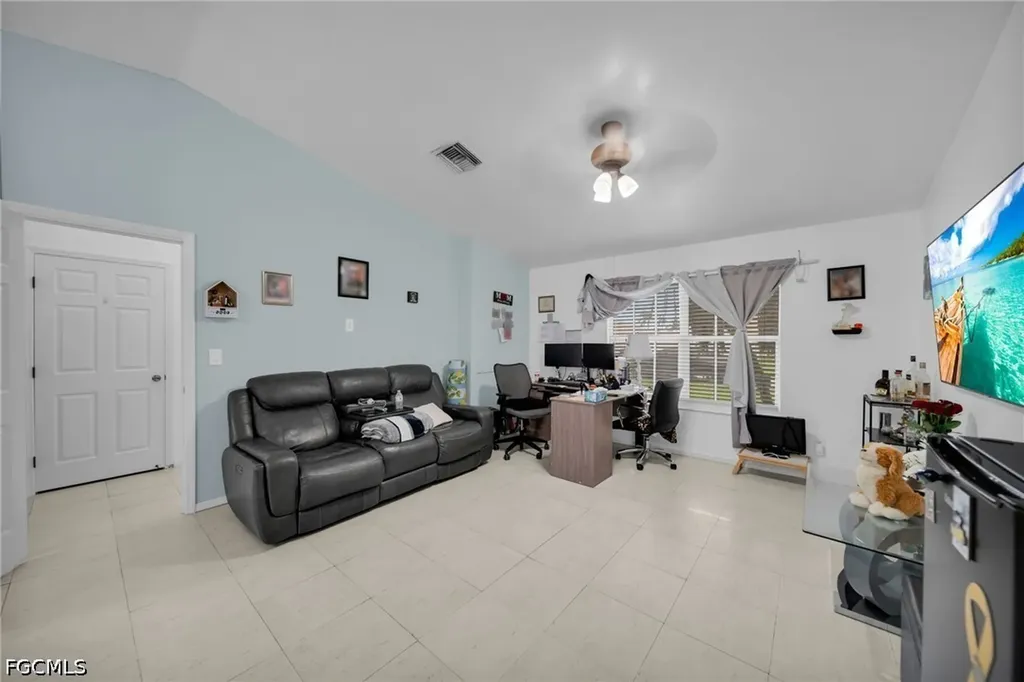 4115 SW 1st Avenue Cape Coral FL 33914