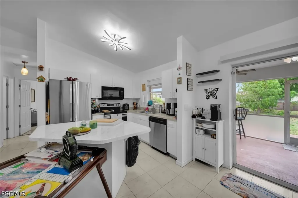 4115 SW 1st Avenue Cape Coral FL 33914