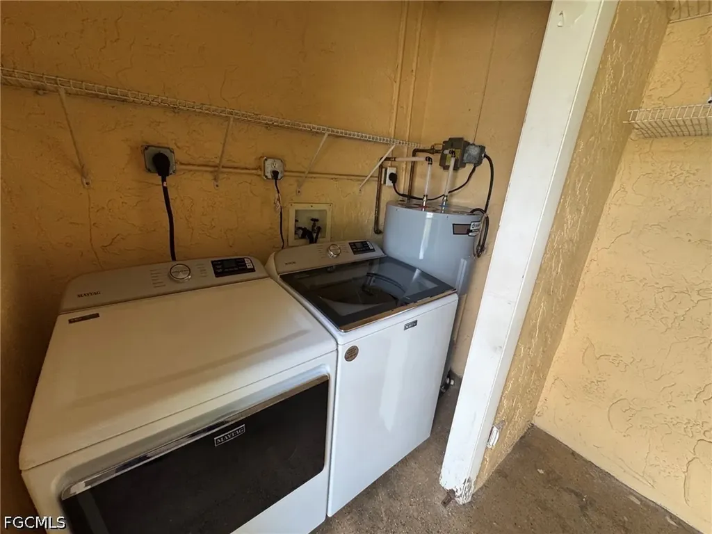 607 SE 47th Street Cape Coral FL 33904