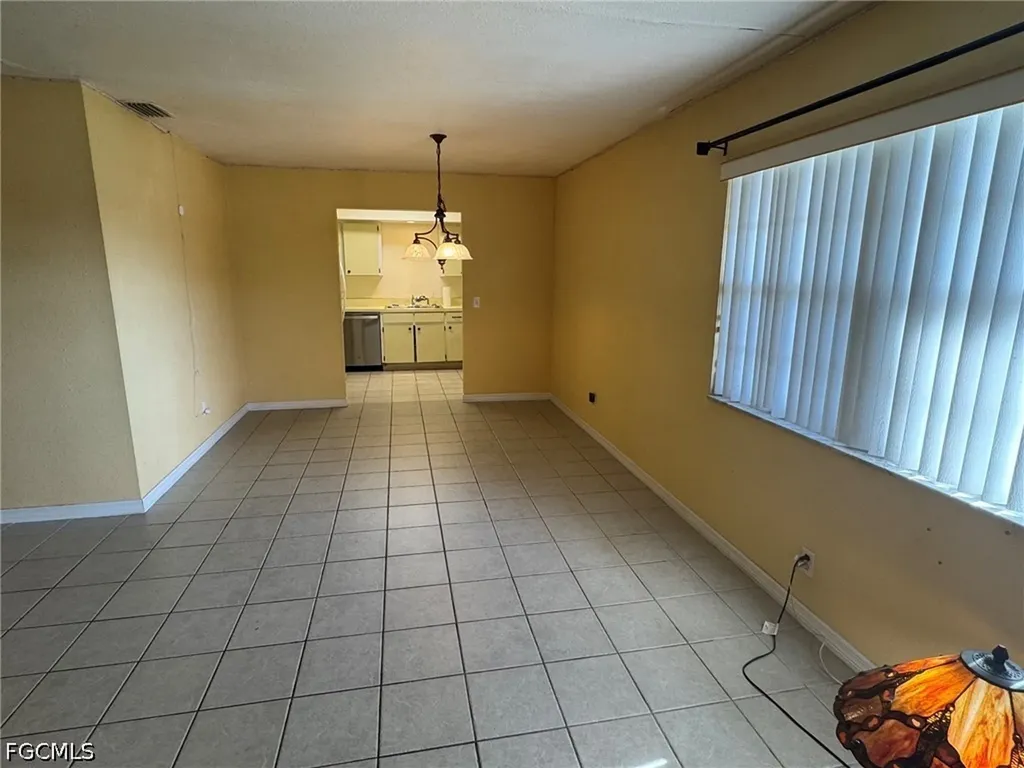 607 SE 47th Street Cape Coral FL 33904