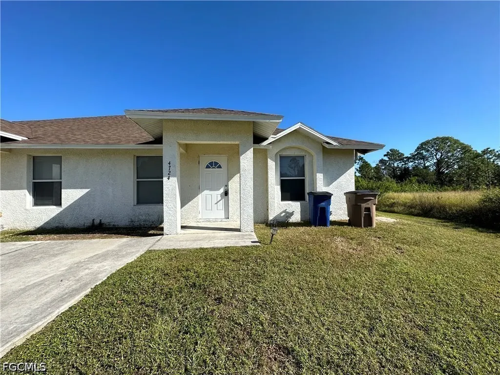 4724 26th Street SW Lehigh Acres FL 33973
