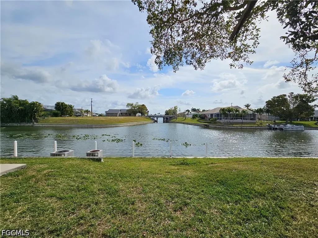231 Cultural Park Boulevard S Cape Coral FL 33990