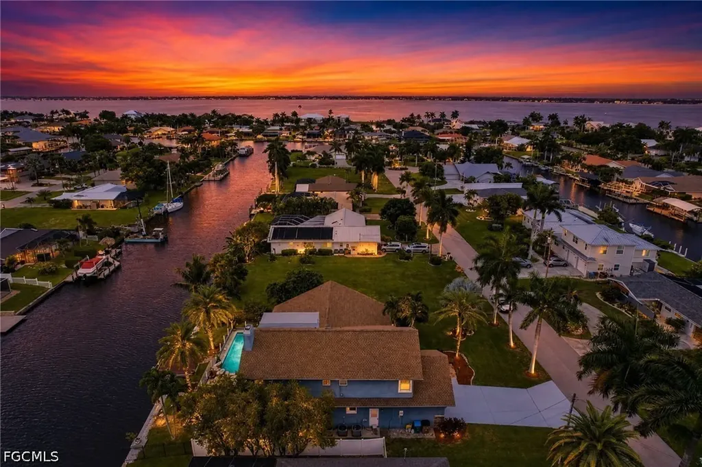 1919 SE 37th Terrace Cape Coral FL 33904
