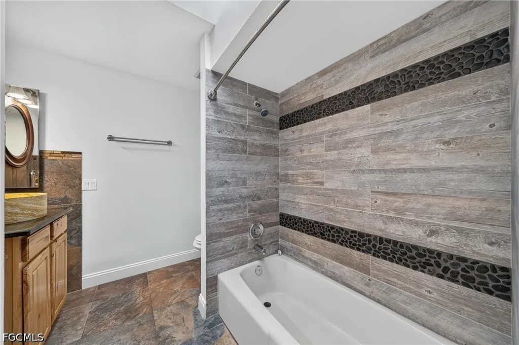 1919 SE 37th Terrace Cape Coral FL 33904