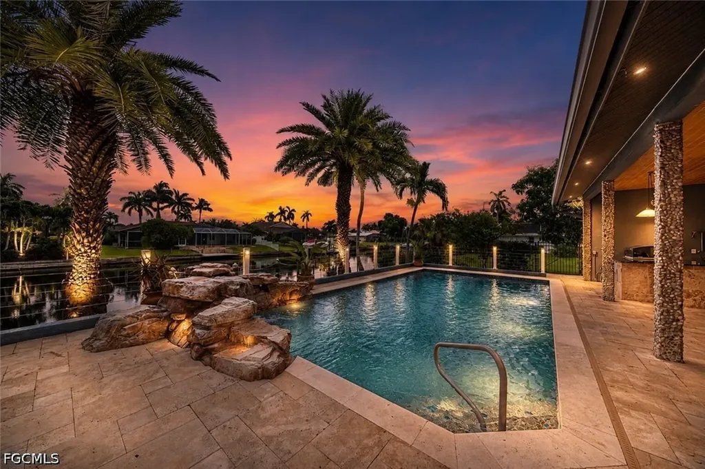 1919 SE 37th Terrace Cape Coral FL 33904