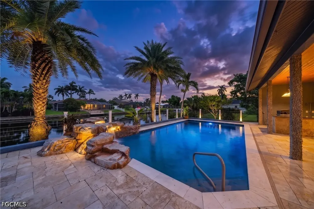 1919 SE 37th Terrace Cape Coral FL 33904