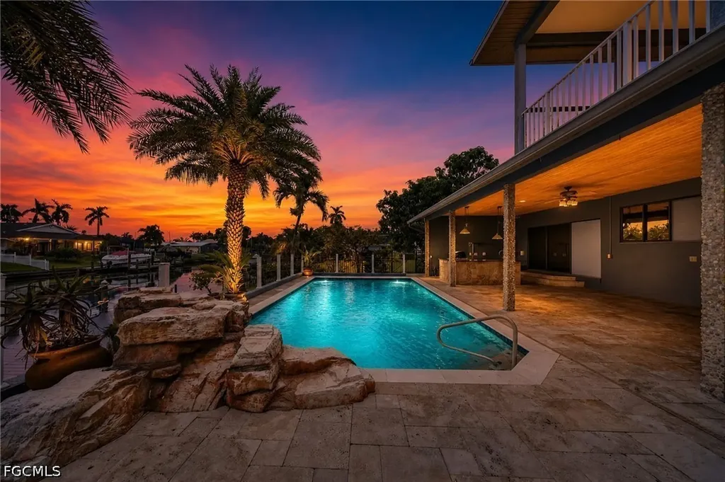 1919 SE 37th Terrace Cape Coral FL 33904