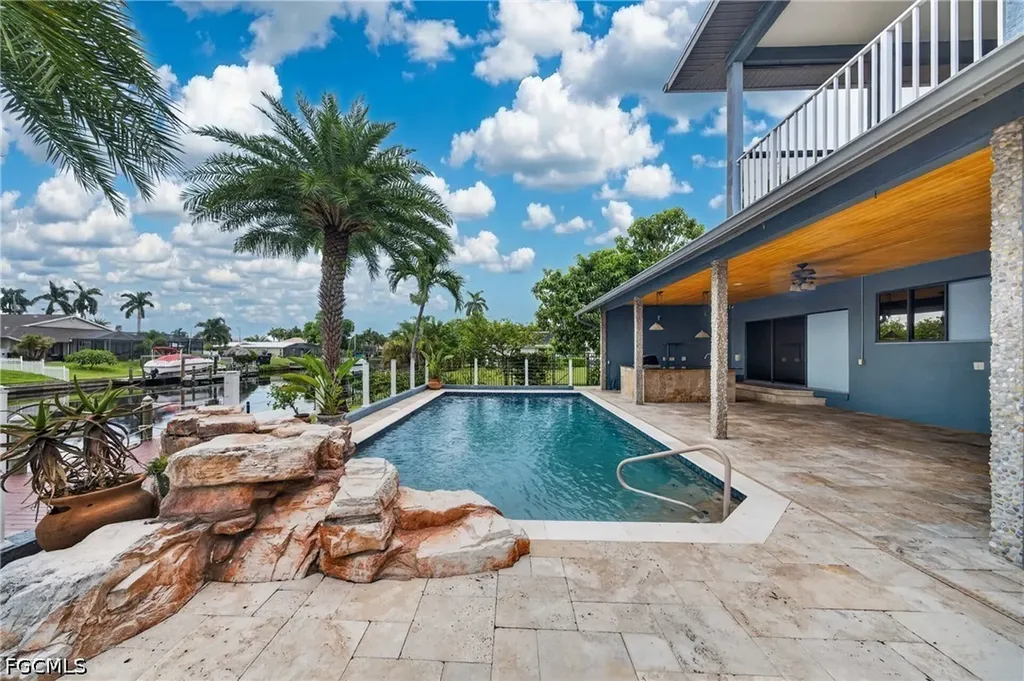 1919 SE 37th Terrace Cape Coral FL 33904