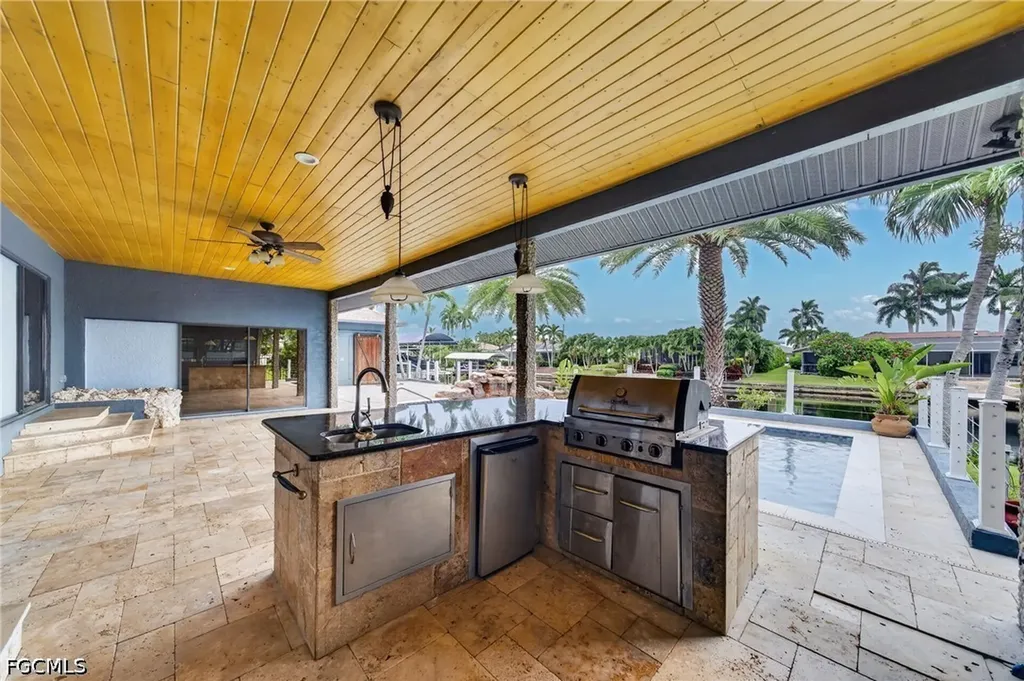 1919 SE 37th Terrace Cape Coral FL 33904