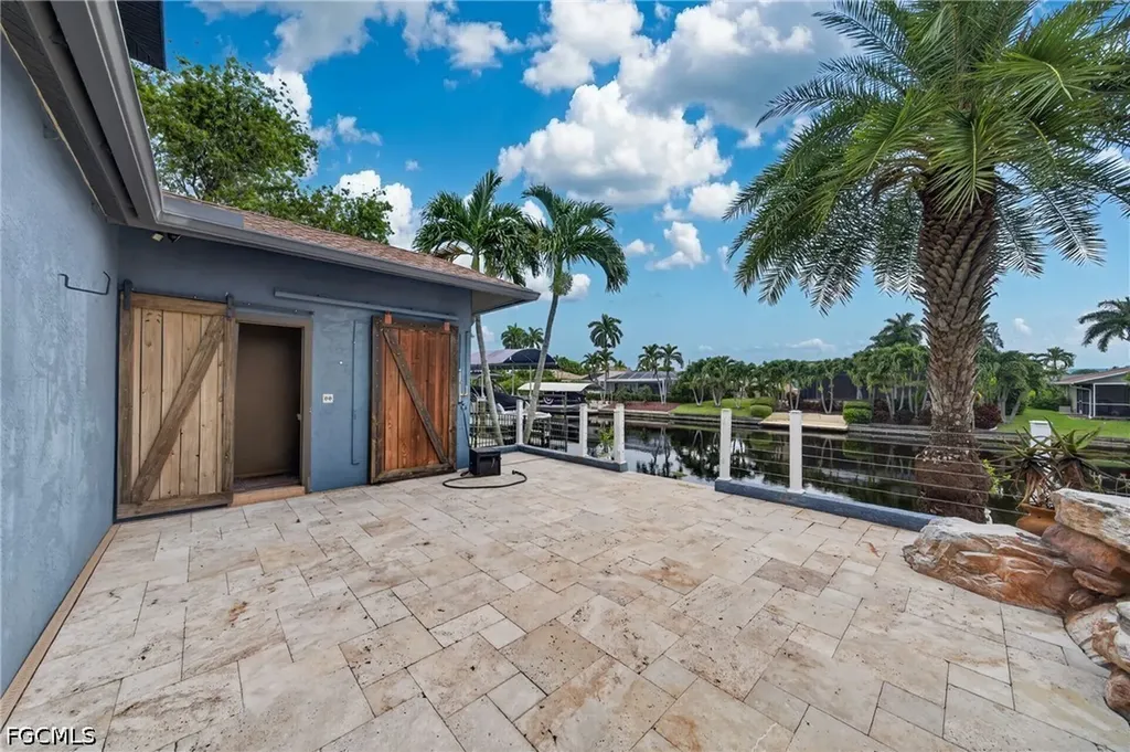 1919 SE 37th Terrace Cape Coral FL 33904
